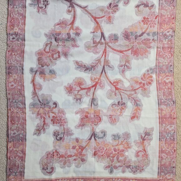 NWOT Wool Scarf Jacquard Embroidered Pink Red Flowers Abrol - Picture 10 of 12